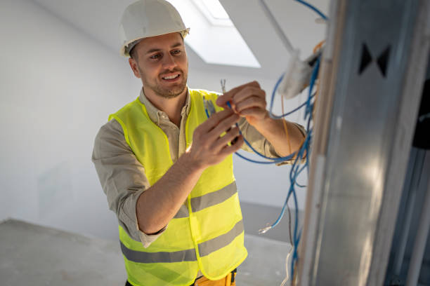 Best Affordable Emergency Electrician  in Minneapolis, MN